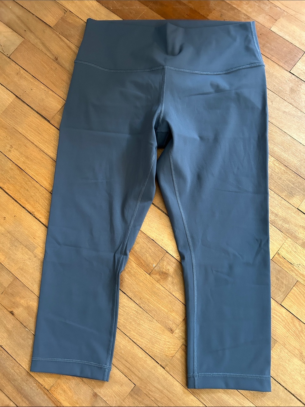 Lululemon High-Waist Cropped Athletic Leggings - Slate Blue